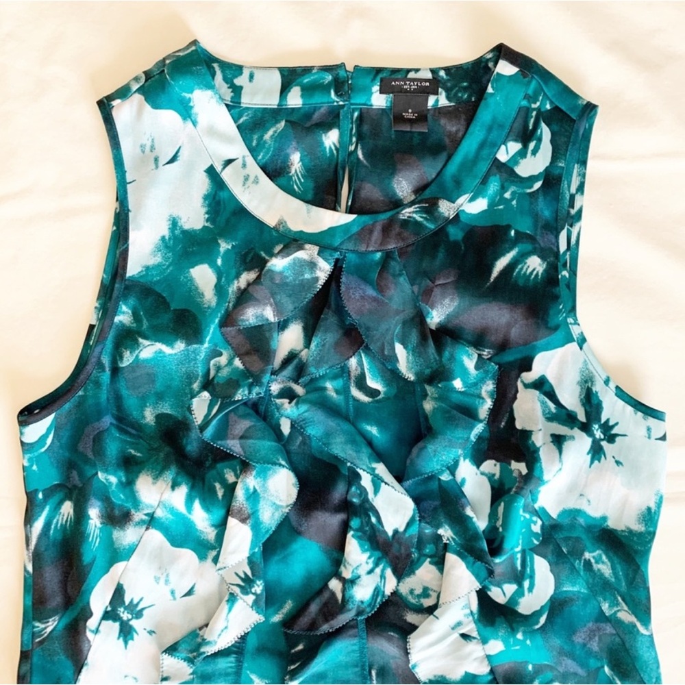 ⚡️3 for $10⚡️ Ann Taylor Sleeveless Floral Ruffle Front Top Sz 8 - Picture 3 of 6